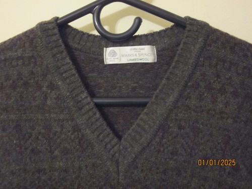 MARKS & SPENCER St. Michael Lambs Wool XL Vest 44-46" Olive Green and Brown - Picture 3 of 5