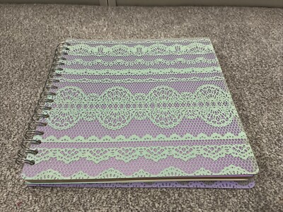 Paperchase Sammelalbum 25,5 x 25,5 cm lila und blau Design
