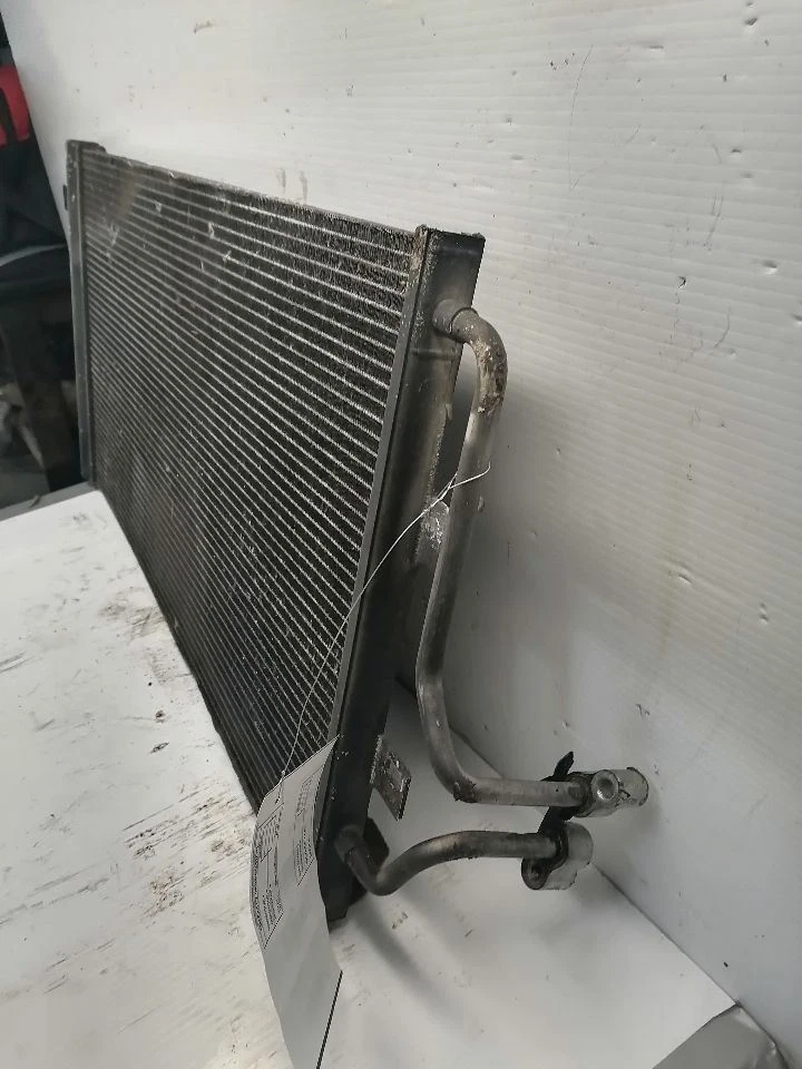 Condensador de CA compatible con 06-11 DTS 1468964 Foto 3 de 4