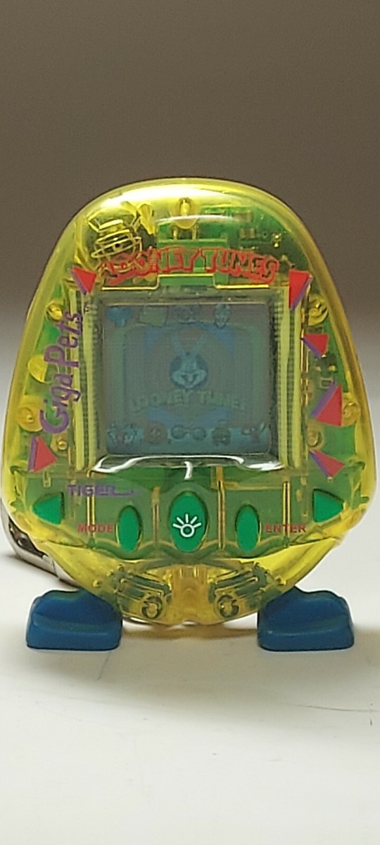 Giga Pets ギガペッツ　LOONEY TUNES Giga Pets Looney Tunes 6in1 Tiger Virtual Pet Tamagotchi