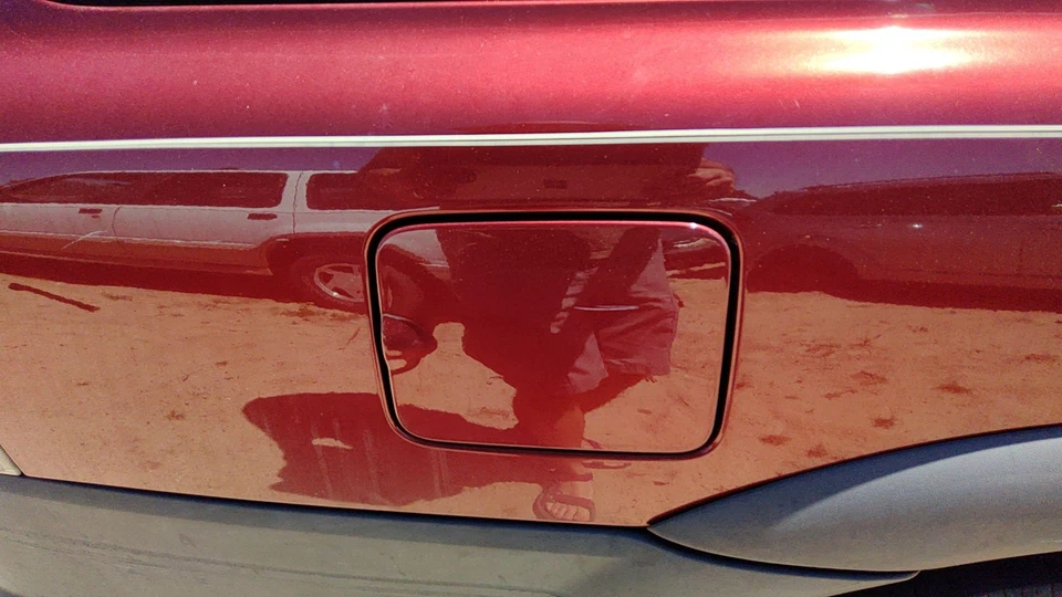 Puerta del tanque de combustible Volvo V70 Xc 01-07 con bisagra tapa de gas relleno OEM rojo 445 9187720 Foto 4 de 4