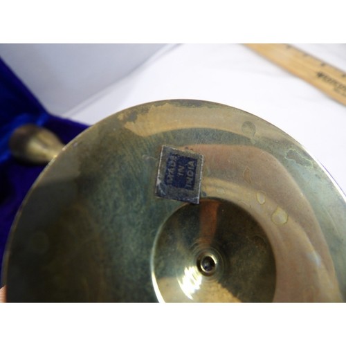 Vintage brass goblet flute set, original storage box, champagne or wine chalices - Picture 4 of 13