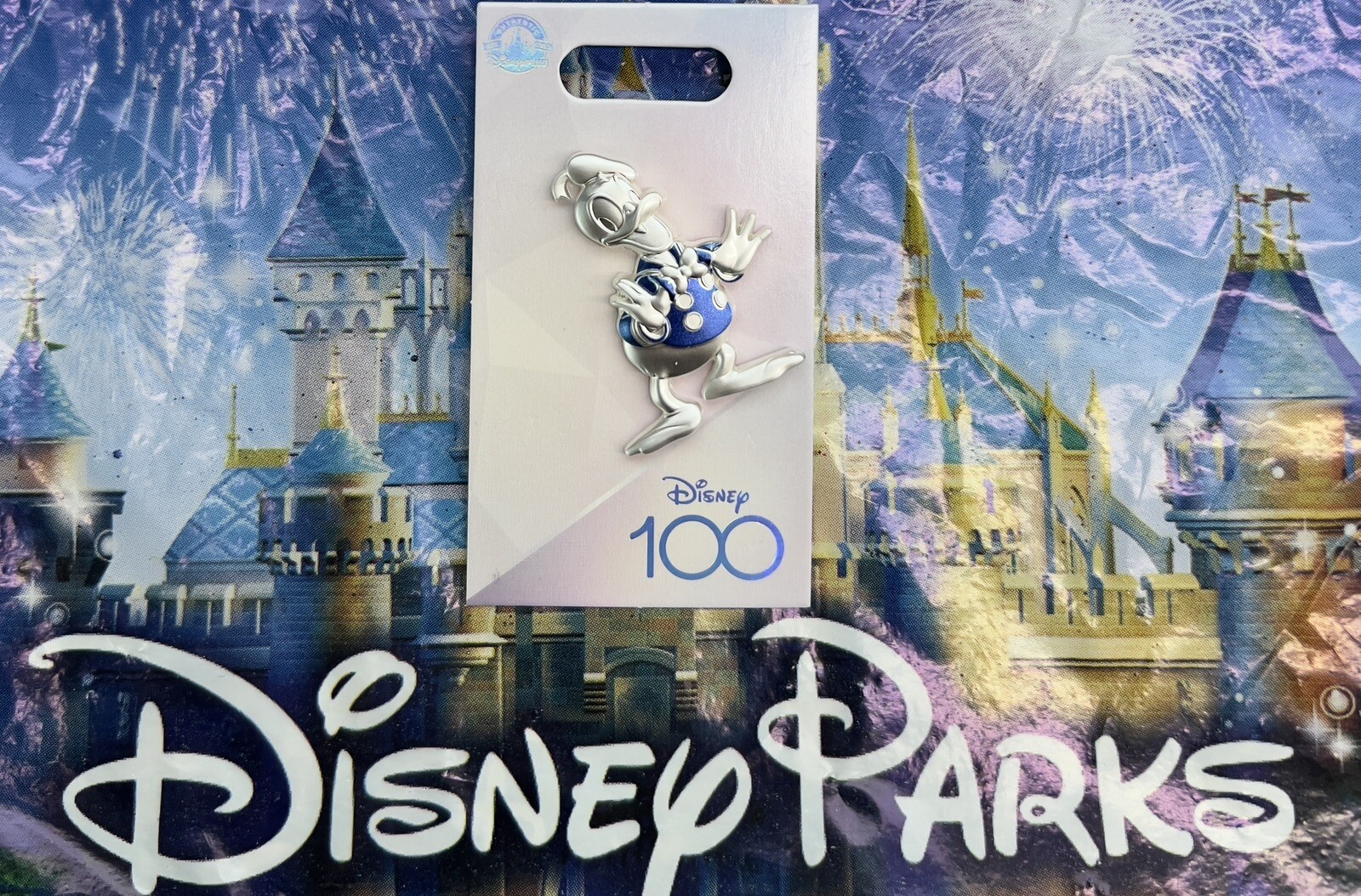 2023 Disney Platinum 100 Years of Wonder 100th Anniversary Donald Duck D100 Pin