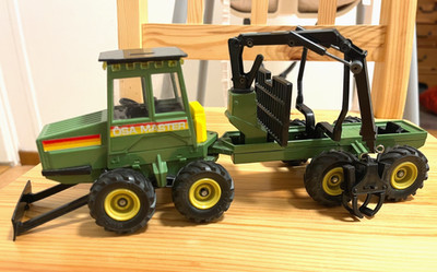 Siku TOY ÖSA Master 280 Forstmaschine 1/32