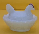 ~VTG~WESTMORELAND~MILK~GLASS~2.5"~CHICKEN~HEN ON NEST~COVERED~CANDY~TRINKET~DISH
