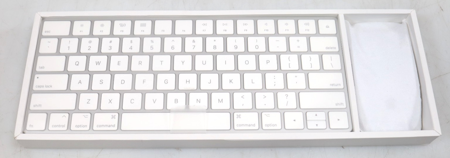 New Apple A1644 Wireless Silver Magic Keyboard + Apple A1657 Magic Mouse 2 Combo