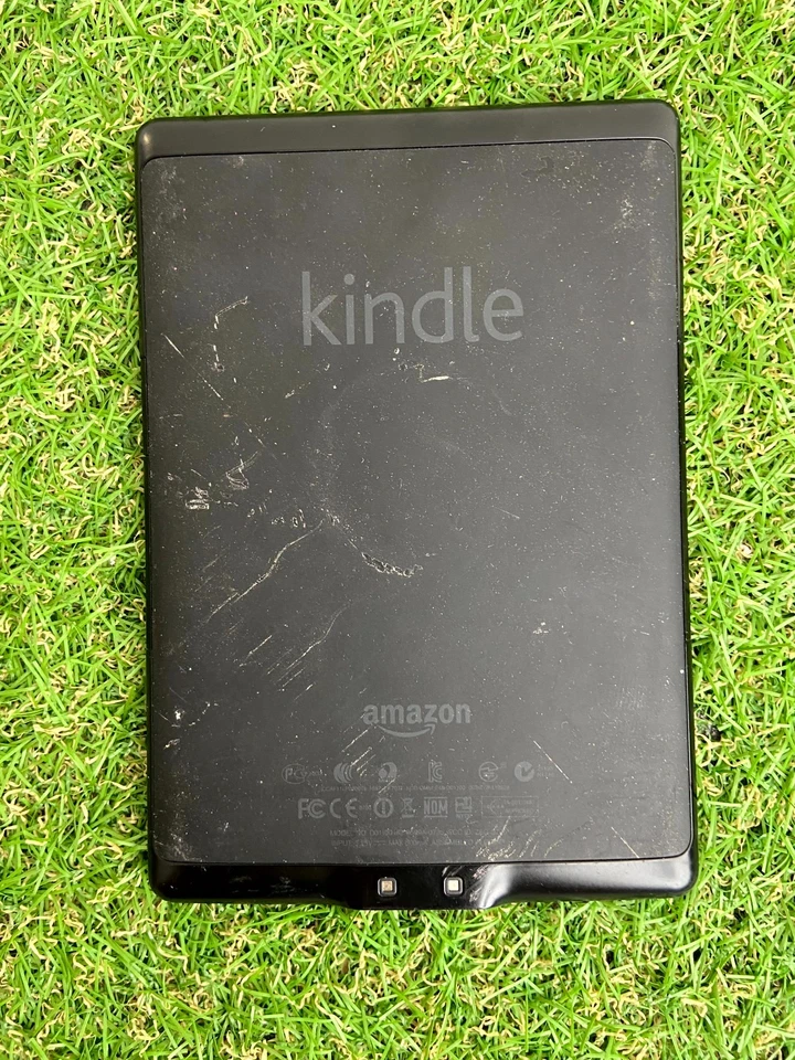 Amazon Kindle 4th Generation D01100 eBook Reader, Wi-Fi, 6-inch (E75) - Image 4 of 4