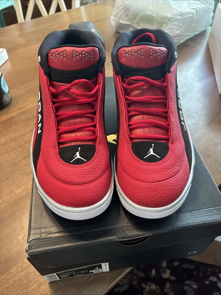 Nike Air Jordan Team Showcase Hombre Talla 10.5 Negro Rojo Blanco CD4150 600 Foto 2 de 4