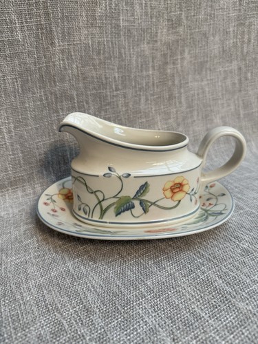 Villeroy & Boch Albertina 1748 Gravy  Boat Florida Pastel 90s Cottage Germany