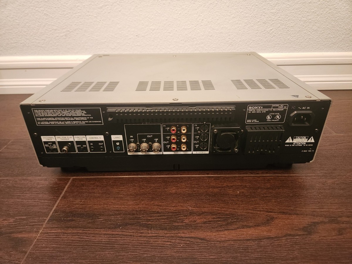 SONY DVCAMレコーダー DSR-30 通電、トレイ開閉動作のみチェック 画像