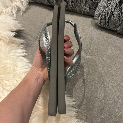 Havaianas Steel Grey Silver flip-flops sandals Slippahs gray metallic mens sz 9 - Picture 11 of 13