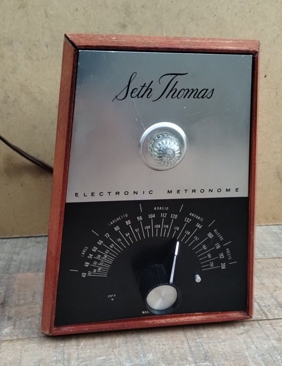 SETH THOMAS ELECTRONIC METRONOME E962-000 With Electric Light