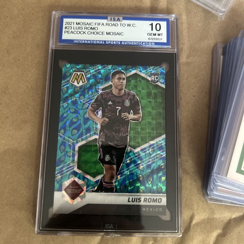 2021-22 LUIS ROMO PANINI MOSAIC FIFA Rookie Card Gem Mint Graded 10! Slabbed