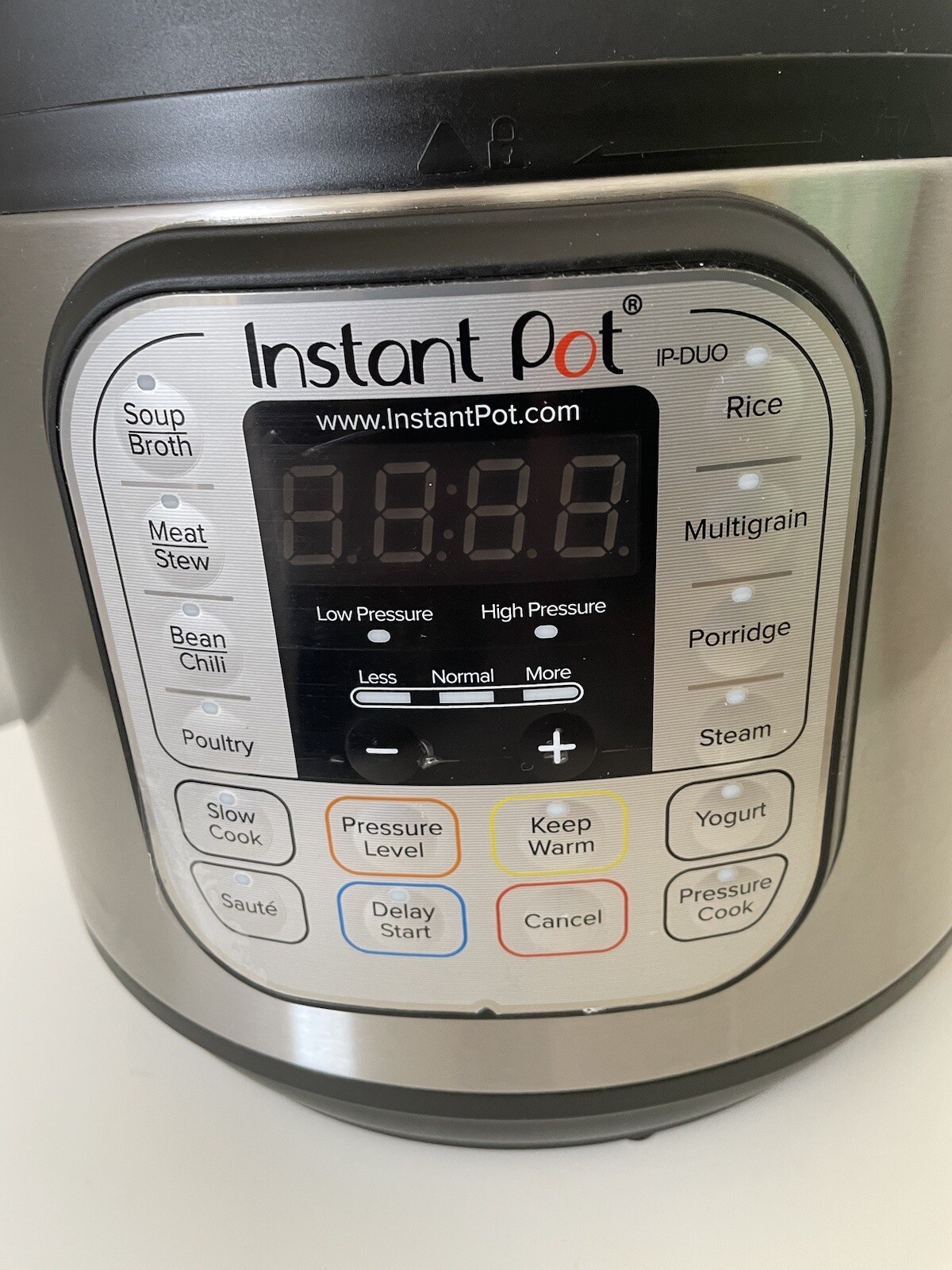 Instant Pot IPDUO60 V3 Programmable Pressure Cooker Pot 6QT 85308411
