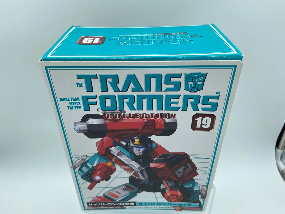 Transformers G1 2005 Perceptor MIB book collection 19 takara - Image 2 of 4