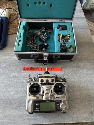 Radio Futaba T9chp + Récepteurs Et Accessoires - Photo 1/4
