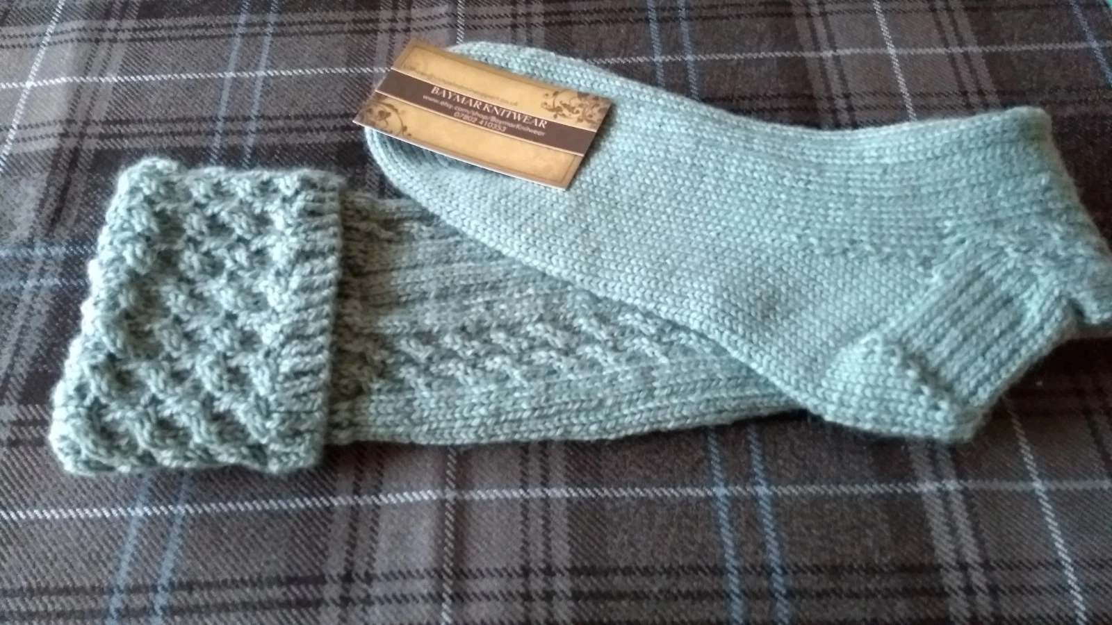 HAND KNITTED KILT SOCKS / HOSE / SOX - MADE IN SCOTLAND - WEDDING / TARTAN WEAR