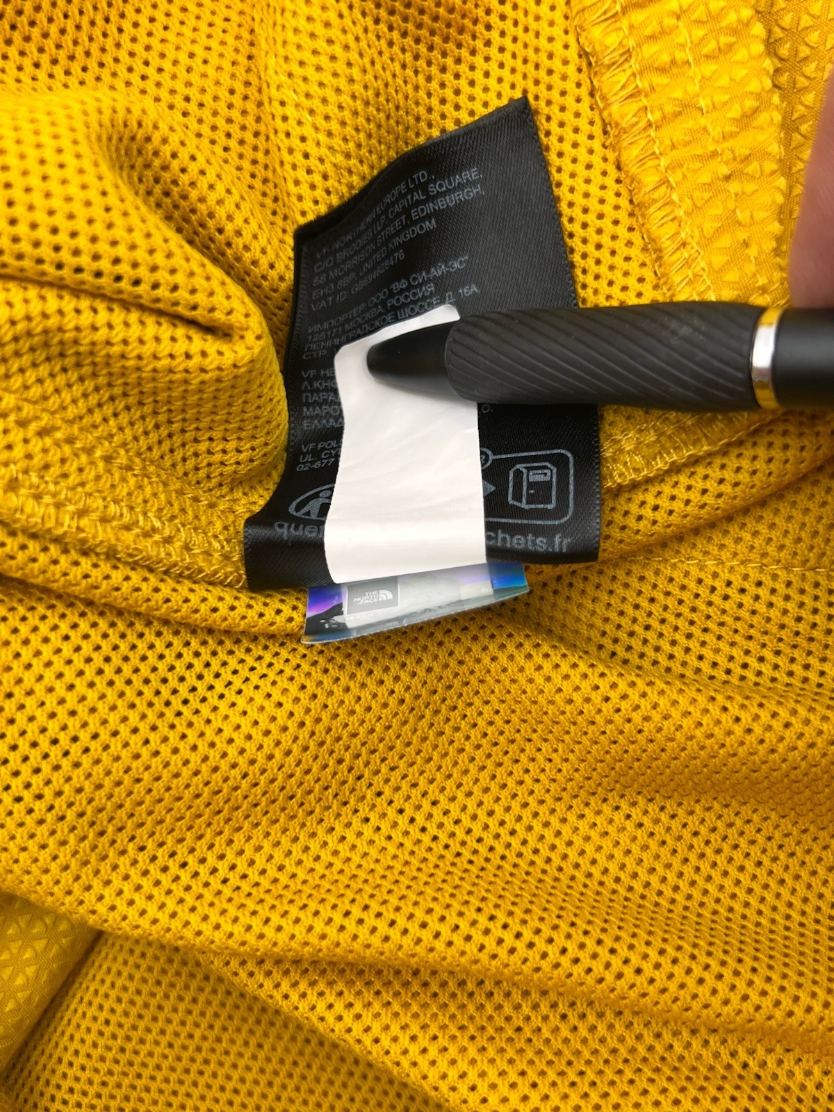 The North Face Shorts Men 38 Yellow Rolling Sun Flashdry Pockets Hiking NF0A3T2Q thumbnail 16