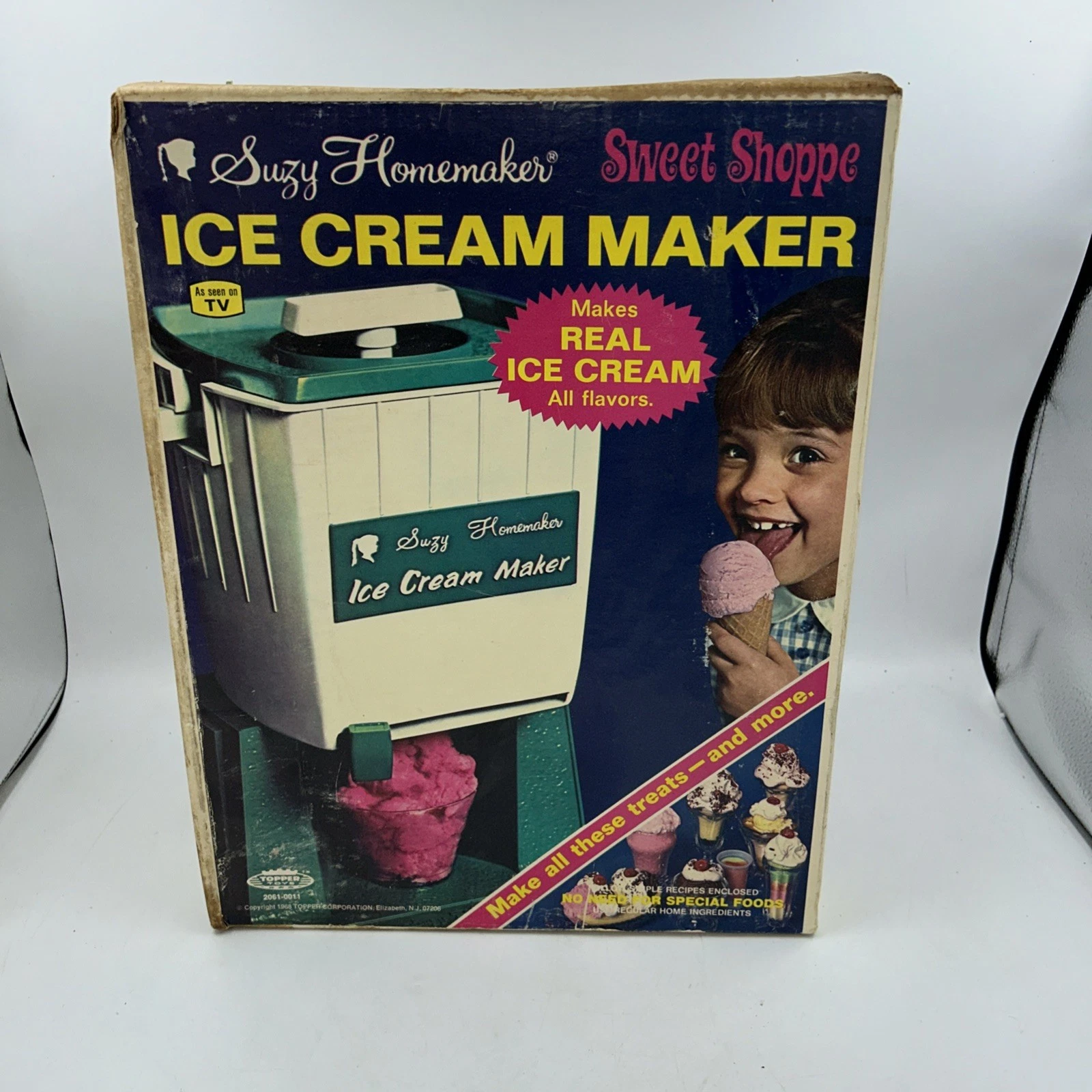 Vint 1968 Suzy Homemaker Sweet Shop ICE CREAM MAKER NEW IN NEVER OPENED BOX.