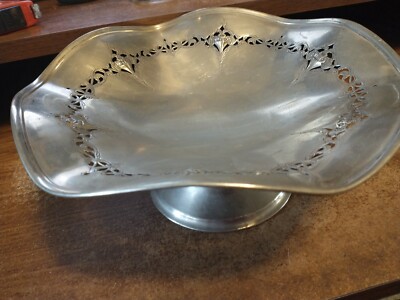 Homan Mfg Sheffield Quality silverplate compote dish scalloped edge 0529