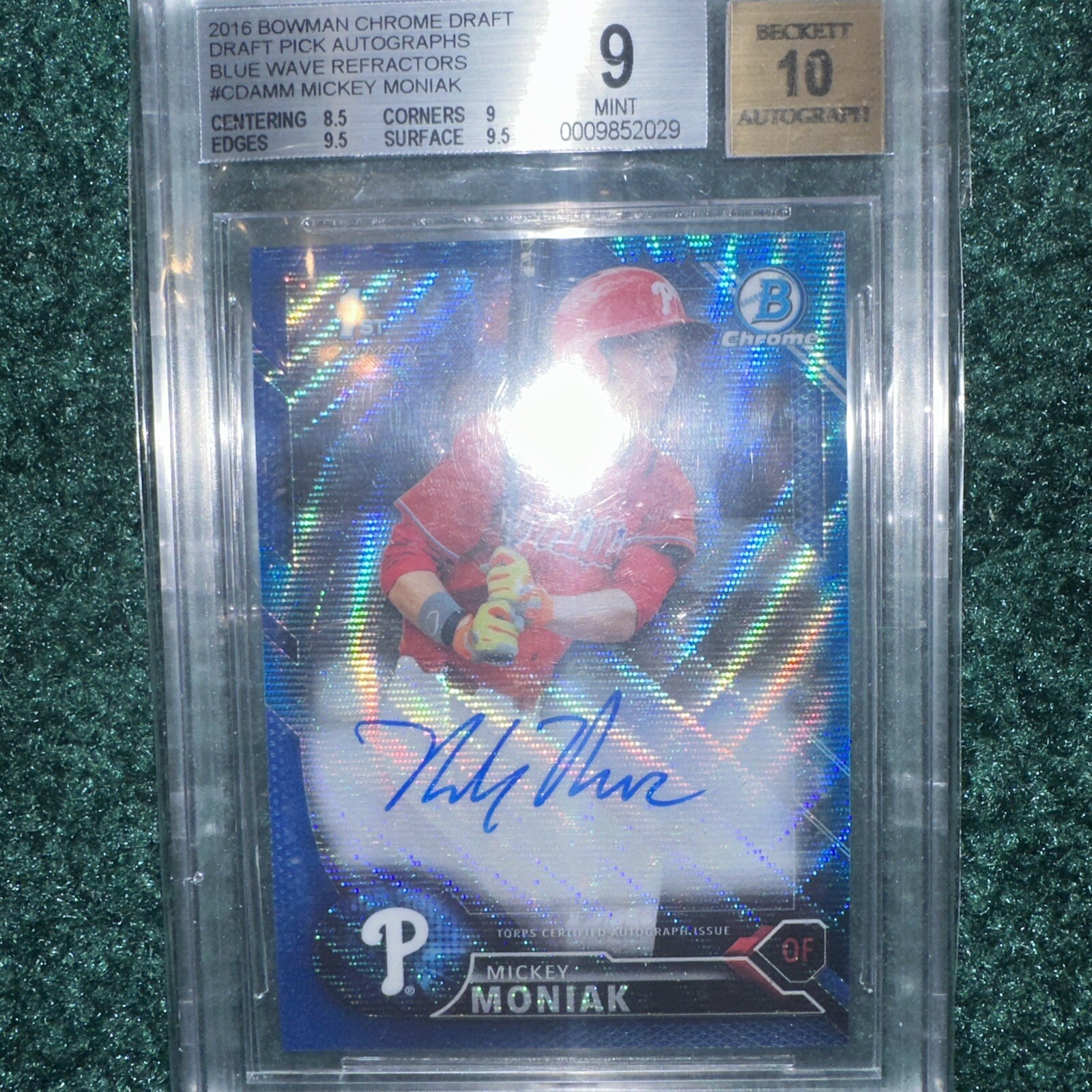 Mickey Moniak Auto 2016 Bowman Chrome Draft Picks Blue Refractor /150 Beckett 9