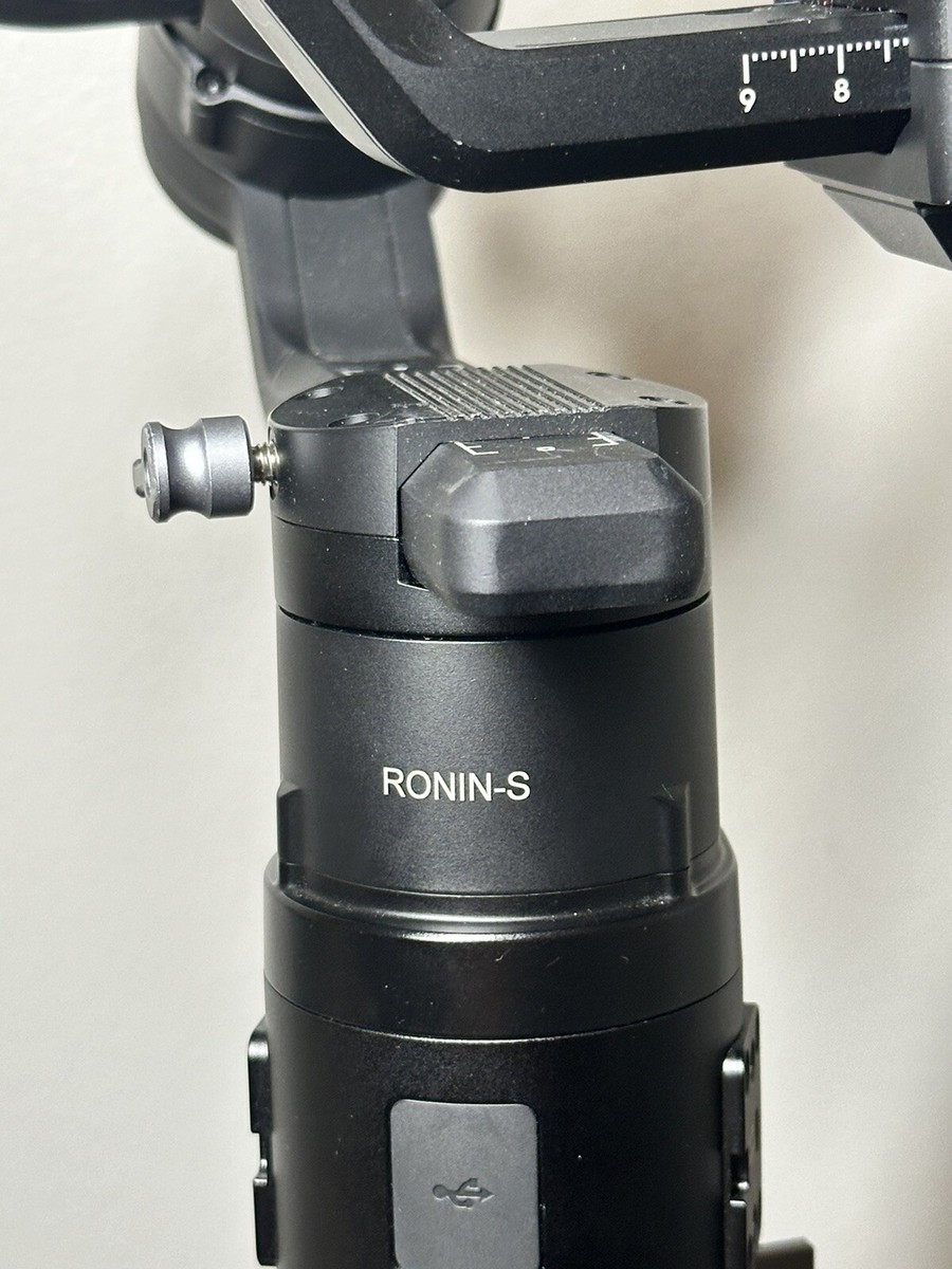 DJI Ronin-S Essentials Camera Stabilizer Kit (CP.RN.00000033.01