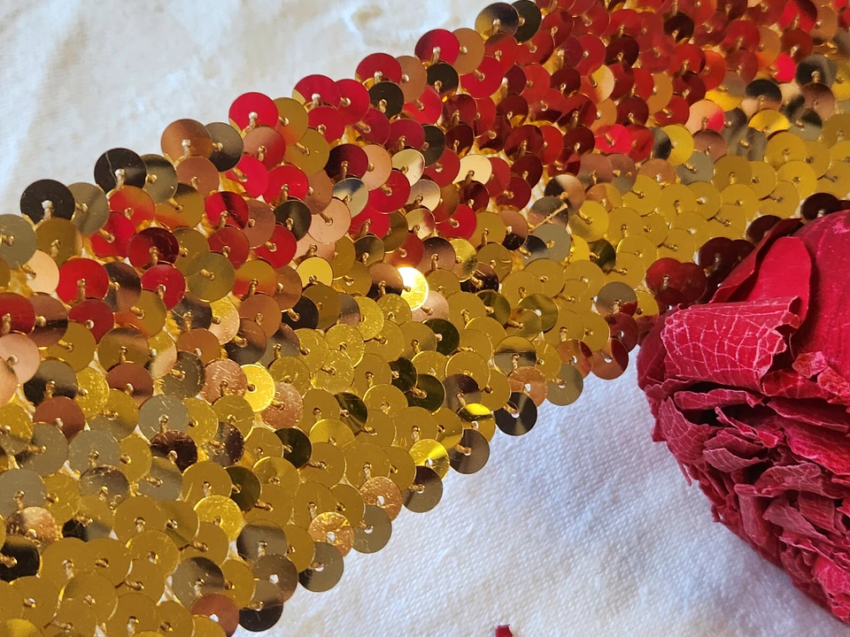 Galon vintage xxl large sequin doré fait main elastique 1 mètre 20 sur 5,6 cm T1 - Photo 4/4