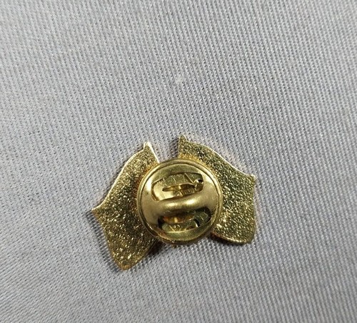 Guam & American Flags Lapel Hat Jacket Vest Pin - Picture 2 of 2