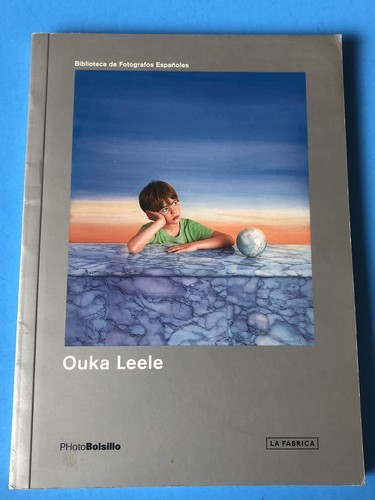 OUKA LEELE PHotoBolsillo Photo Book Spanish + English La Fabrica Book Libro 2004 - Picture 3 of 11