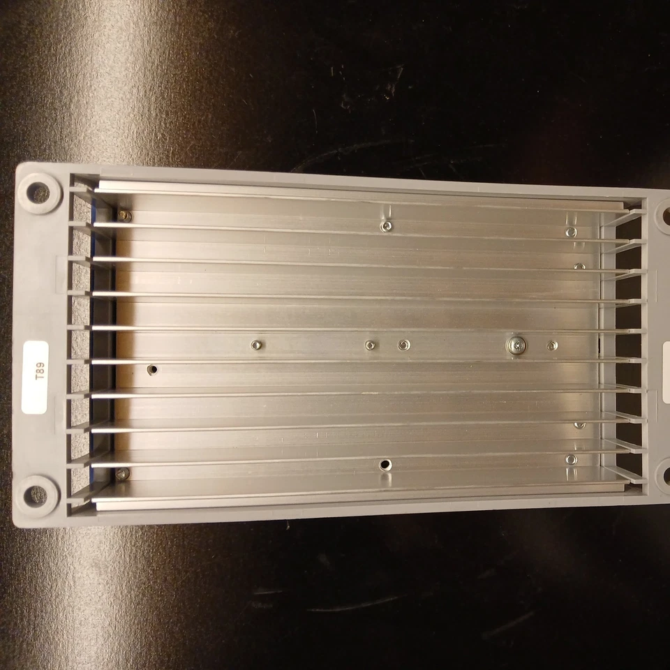 NUEVO artículo abierto ESV751N02YXB-CC LENZE Servoinversor 240V 4.2 A .75 hp 3/4 HP Driv Foto 4 de 4