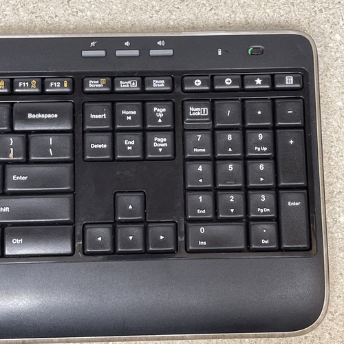 Logitech MK520 Kompletna bezprzewodowa klawiatura combo (K520) i mysz (M325) - Zdjęcie 12 z 22