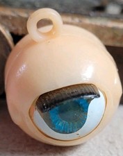 Vintage Plastic Mechanical Eyeball That Blinks Gumball Charm Prize