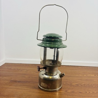 VINTAGE COLEMAN LANTERN MODEL 639 CHROME FOUNT ORIGINAL GLOBE #660 January 1972