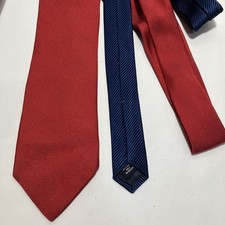 Roundtree & Yorke Trademark Textured Silk Tie Patriotic Red Blue USA Made Vtg