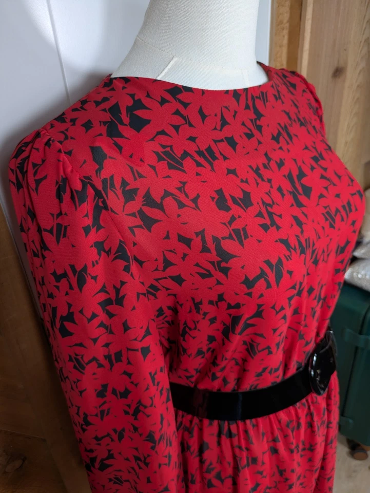 Vestido Rojo Vintage Dama Carol Of New York Años 80 Negro Floral Talla 12 Retro Cinturón Foto 3 de 4