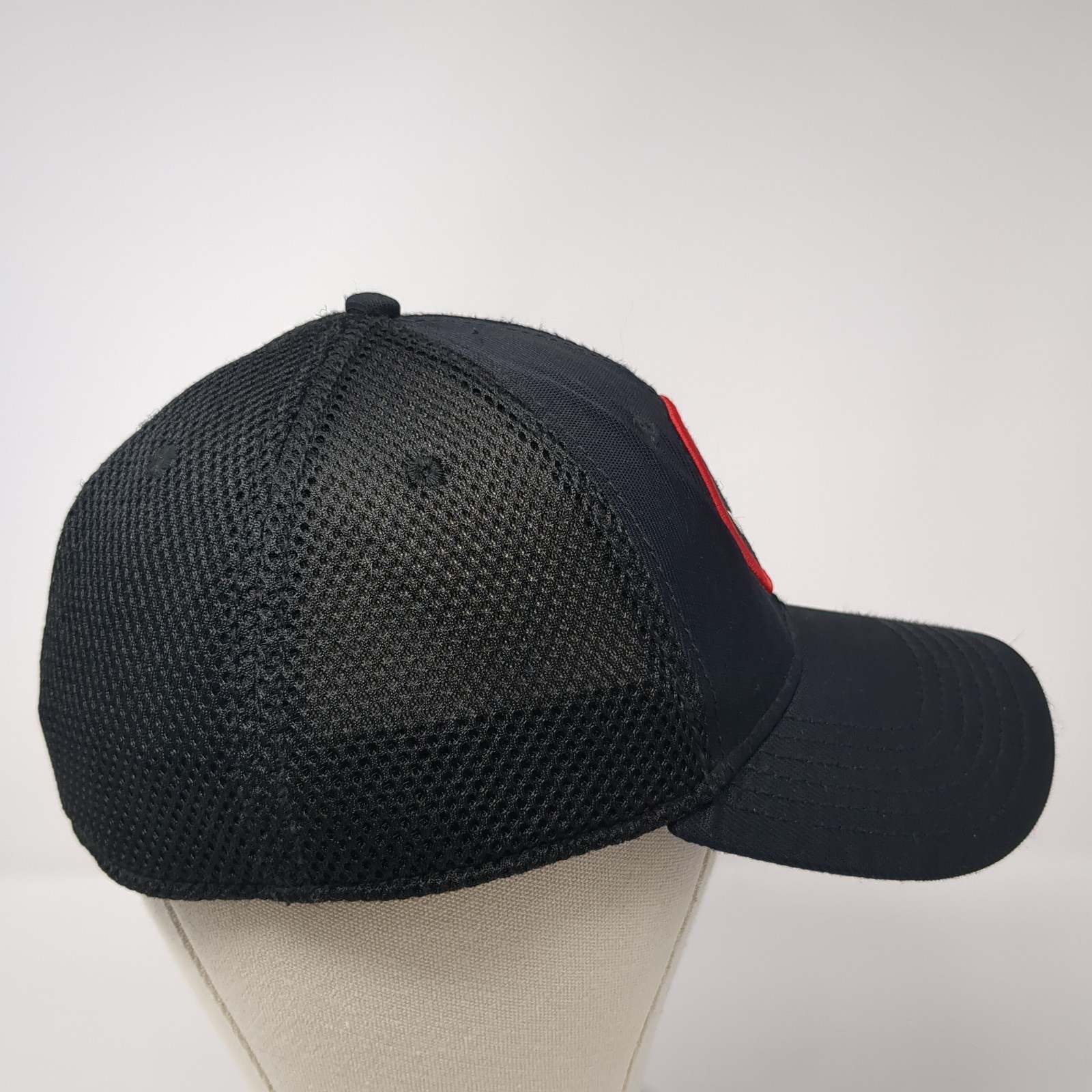 Deadpool Logo Patch Fitted Baseball Hat Black One… - image 5