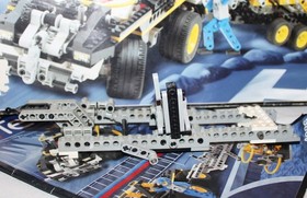 Lego Technic 8286 Boxed / Incomplete + Manual