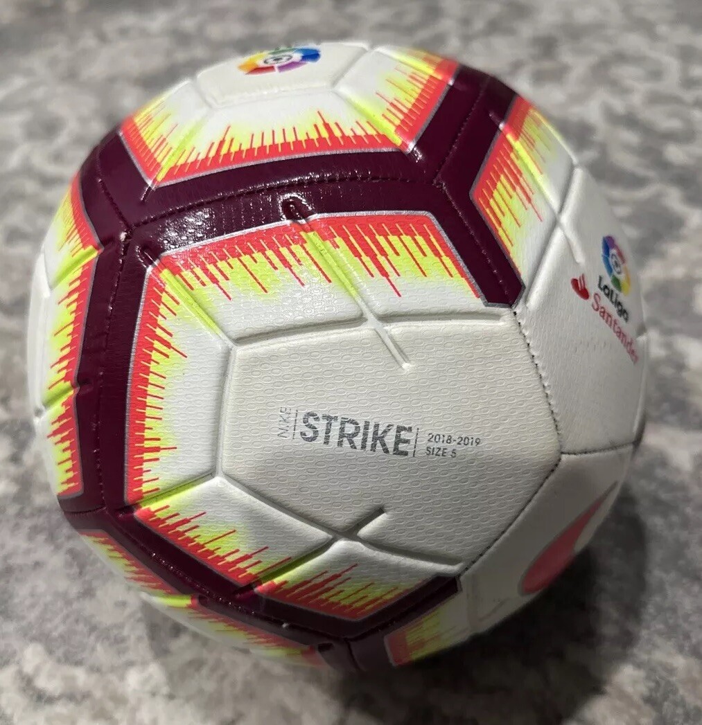 La Liga 2018-19 Nike Strike Official Match Soccer Ball
