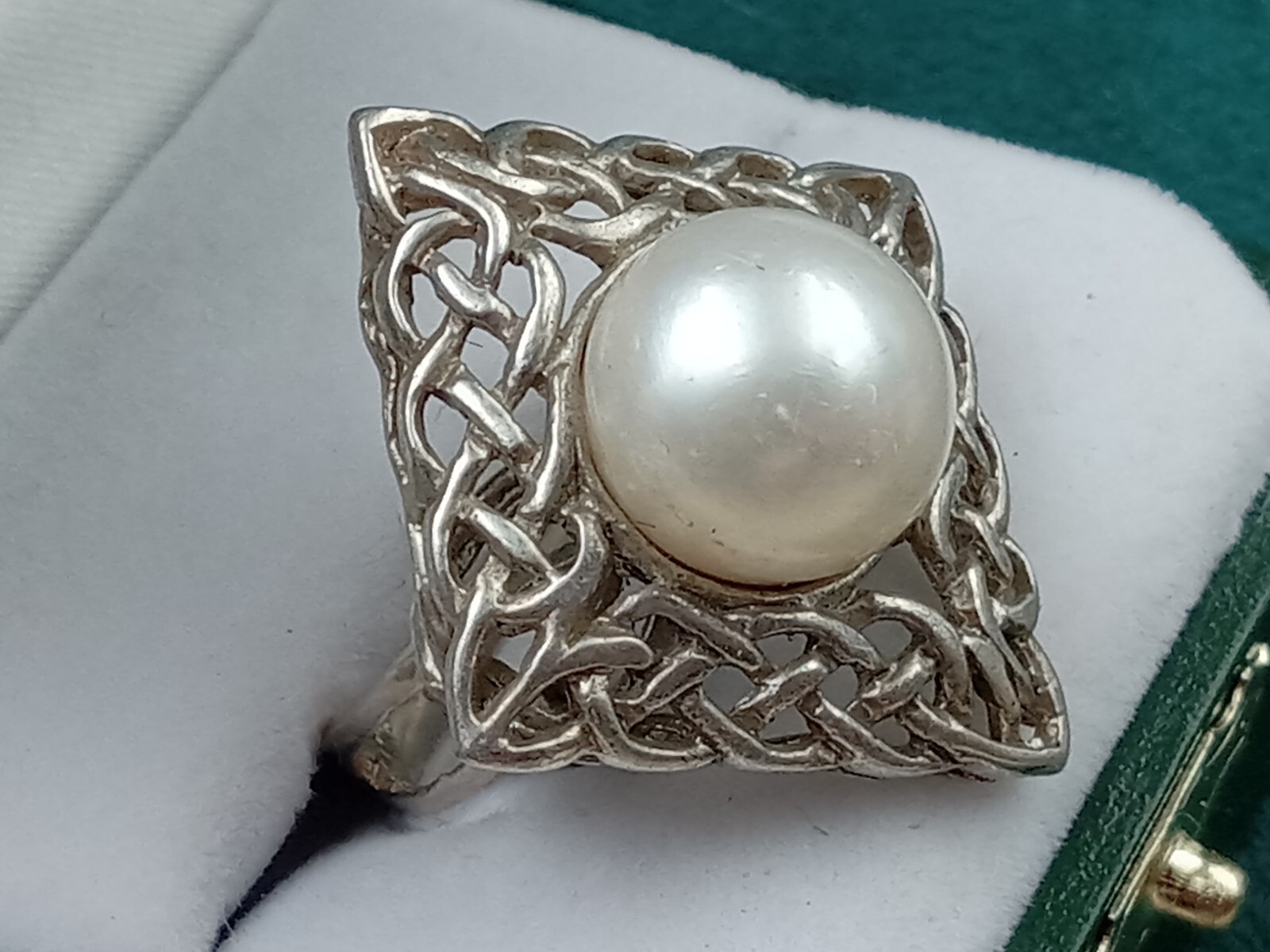 Distinctive Celtic Pattern Sterling Silver large … - image 4