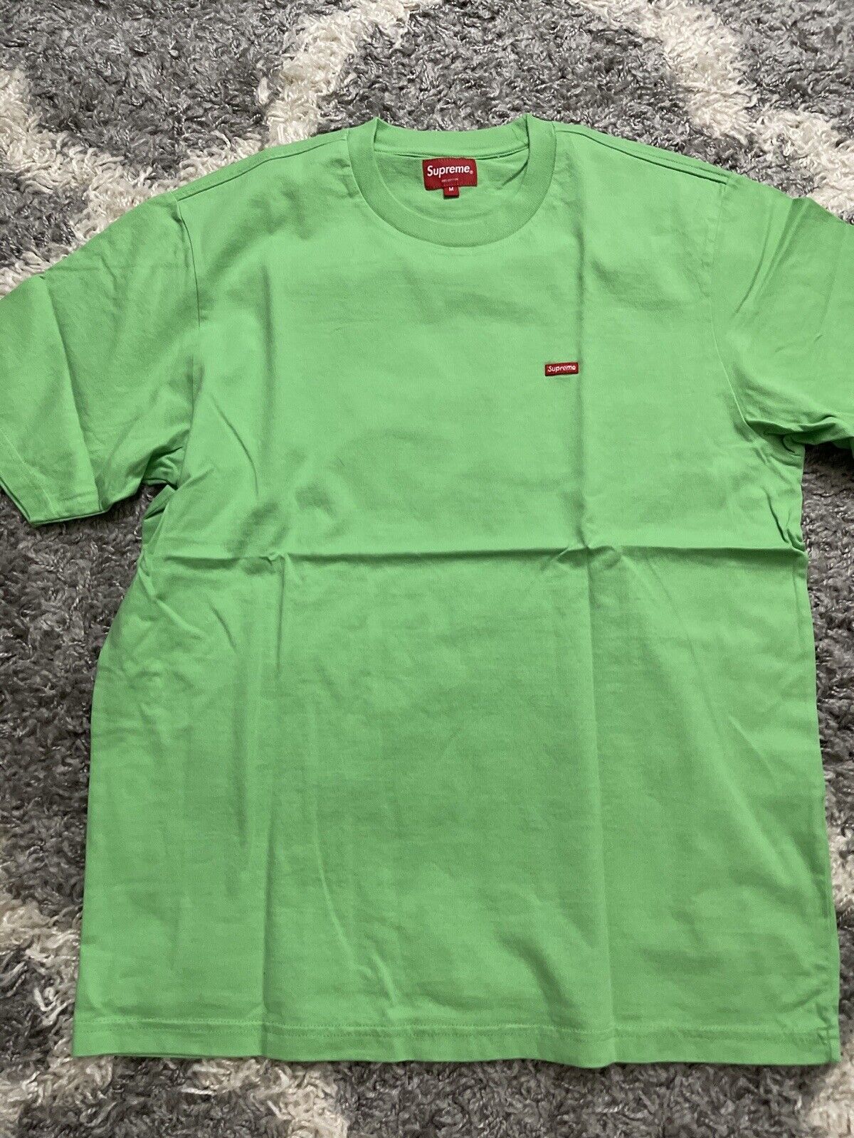 Supreme Small Logo TShirt Bright Green Sz Medium NWTS |