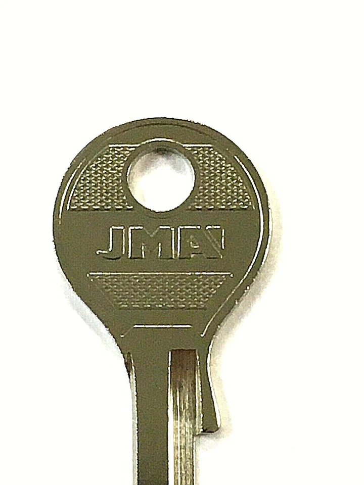 Triumph Bonneville T100 SR61N 2002 N2M NE6 B69K FO381 MC44 llave en blanco Foto 2 de 4