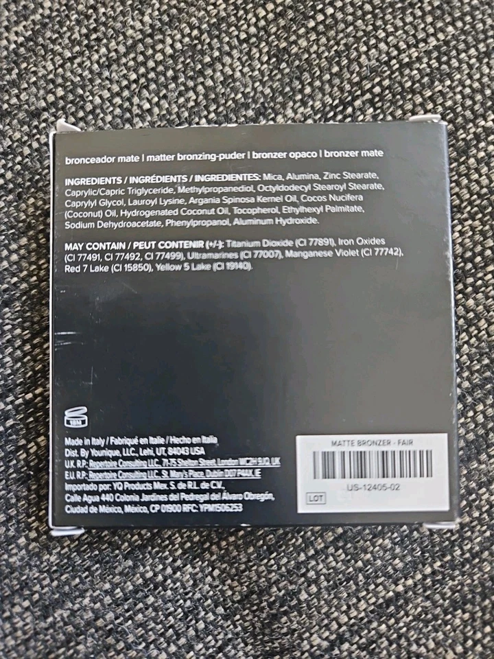 YOUNIQUE ~ BRONCEADOR MATE TÁCTIL ~ JUSTO ~ 0,405 OZ Foto 4 de 4