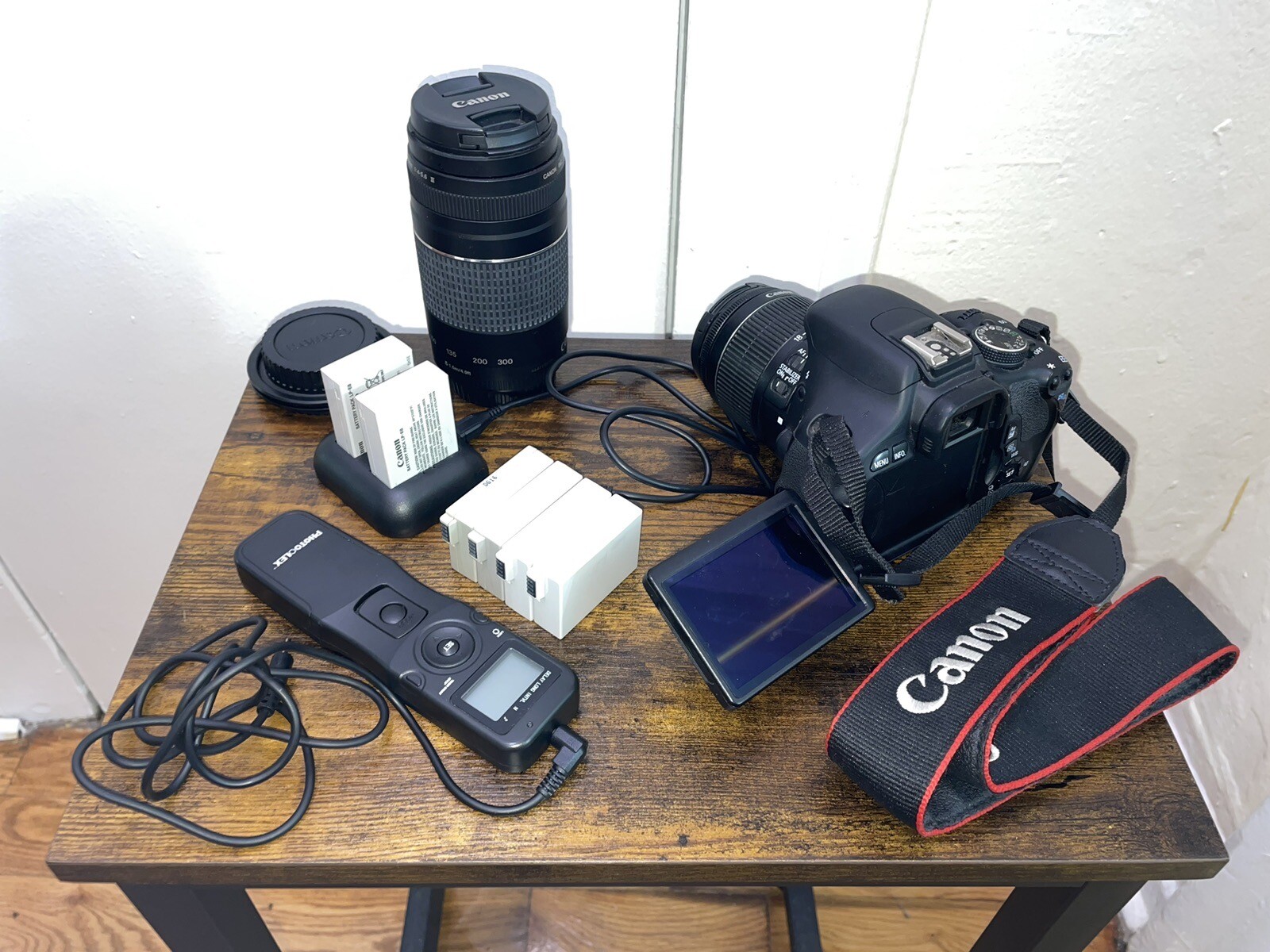Canon EOS Rebel T3i DSLR BUNDLE W/ Case, Lenses, Timelapse Remote AND