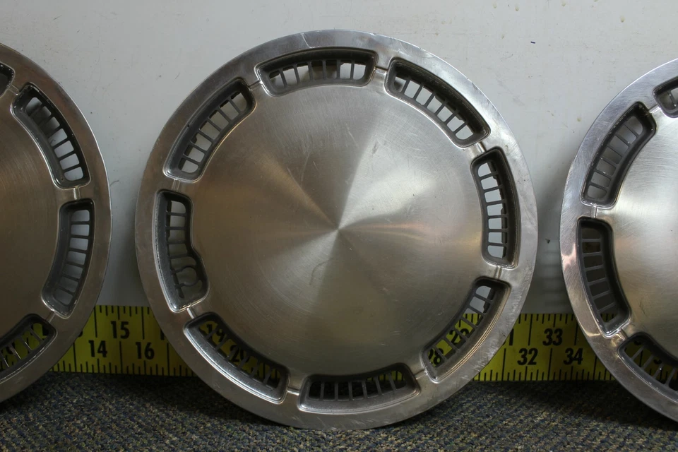 OEM Set of 4 13" Hub Caps Wheel Covers E8GY1130A 1987-89 Mercury Tracer (1916) - Image 3 of 4