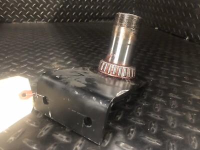 Yale-524149411 Standoff Shaft YALE MPC080LF Pallet Jack Good Used 