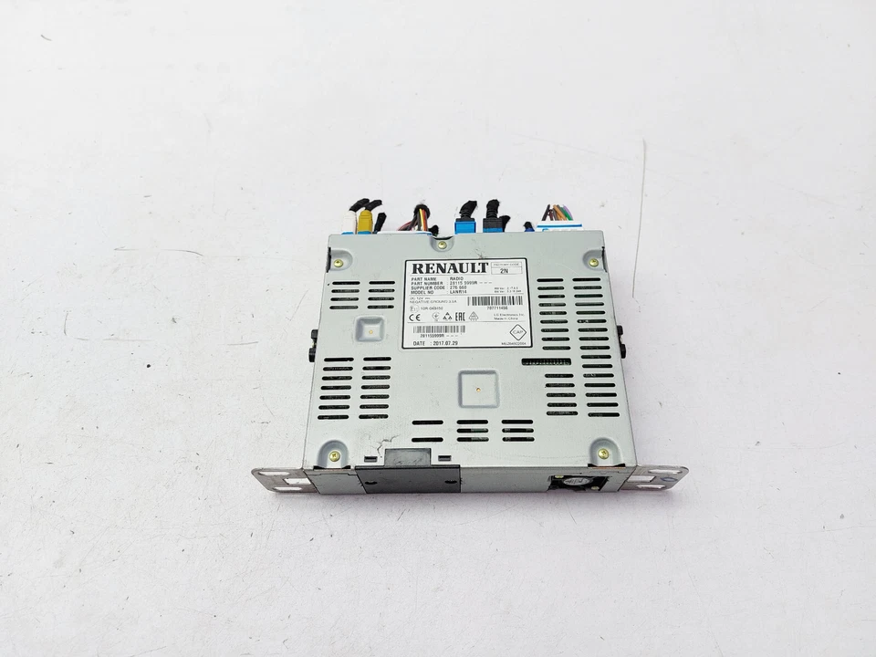 RENAULT KOLEOS RADIO STEREO MULTIMEDIA PLAYER HEAD UNIT 2018 281155999R - Image 2 of 4