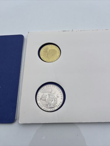 1994 Paul & Chris $10 & 5$ COMMEMORATIVE COINS - FIRST TO MOON #457/1000 Booklet - Picture 3 of 18