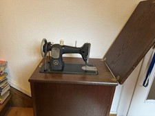 Nähmaschine PFAFF 30 / 31 (Antik, ca. 50er Jahre) versenkbar m. Unterschrank