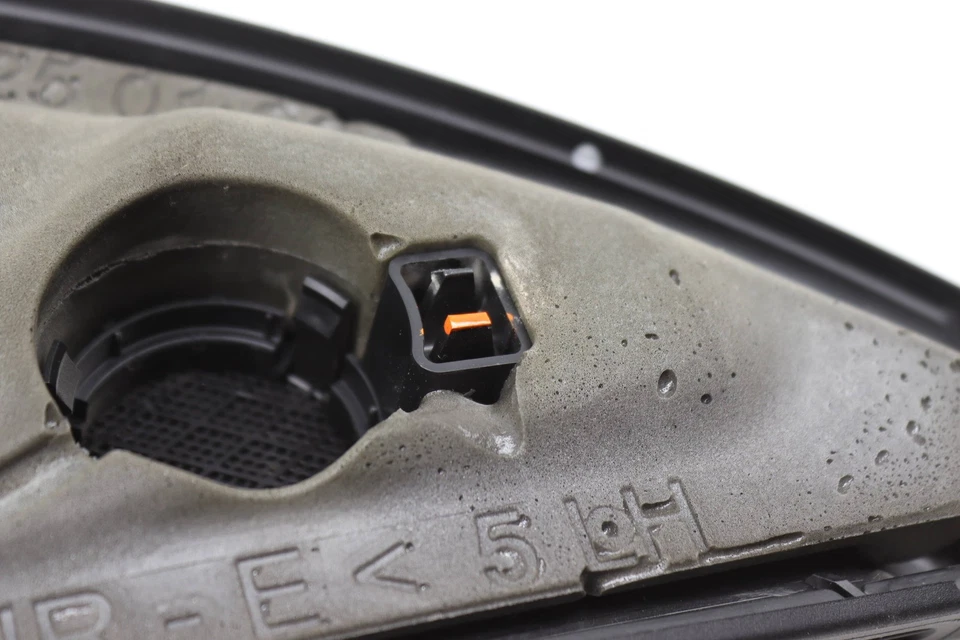 2007-2011 MERCEDES-BENZ ML63 AMG - DOOR Corner Speaker Grille / Cover W/ Tweeter - Image 3 of 4