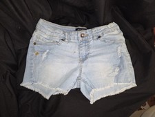 Levi Chelsea Low Rise Y Size 8 Shorts